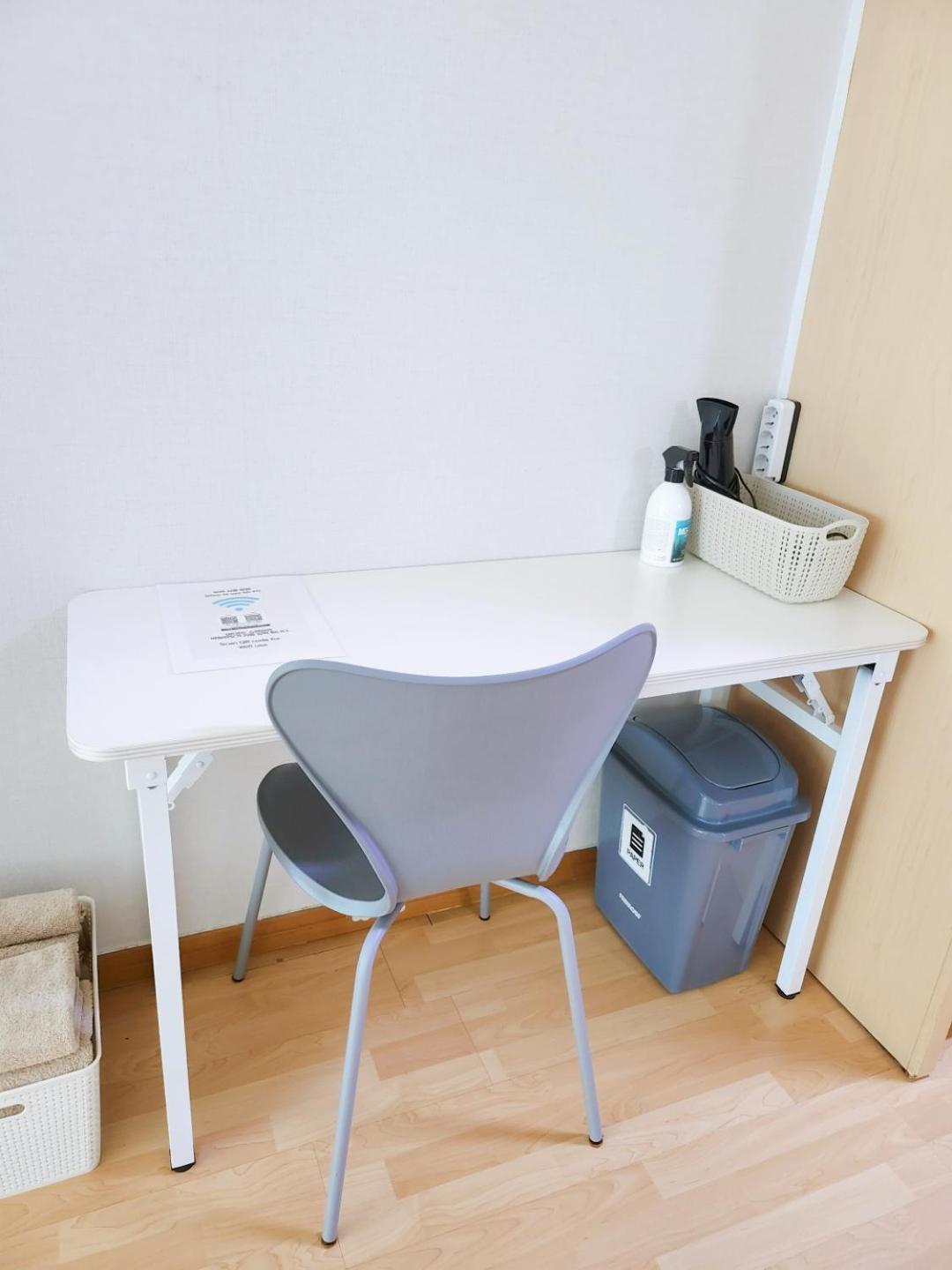 Hongdae Cleanhouse Hotel โซล ภายนอก รูปภาพ
