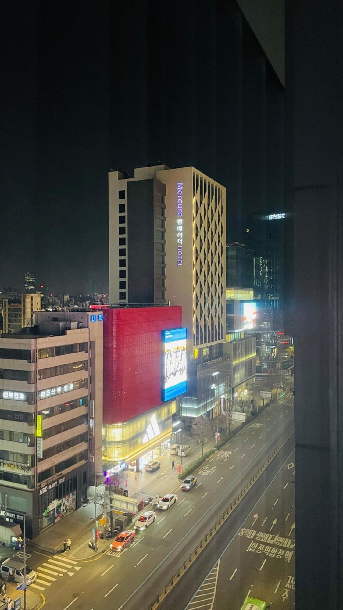 Hongdae Cleanhouse Hotel โซล ภายนอก รูปภาพ